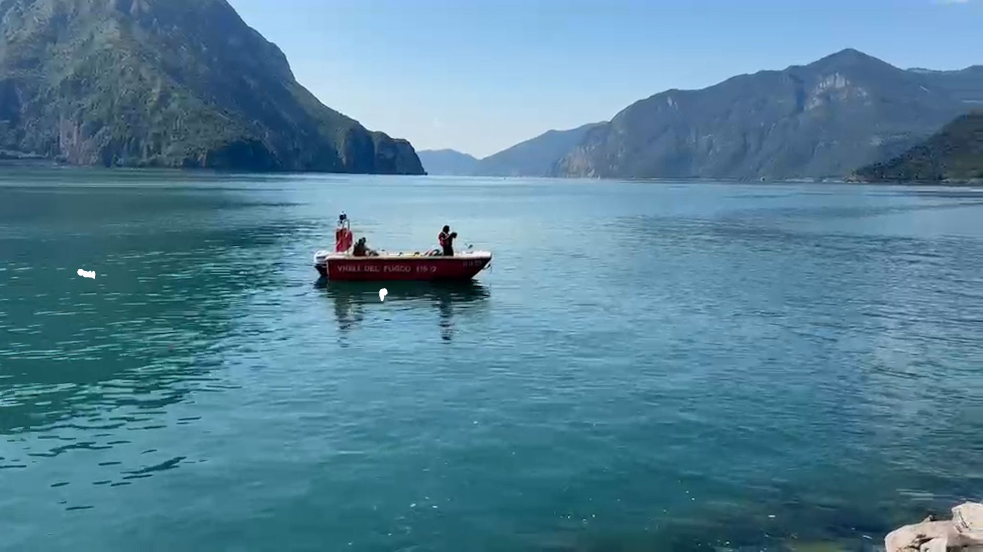 Barca nel lago senza conducente, attivate le ricerche